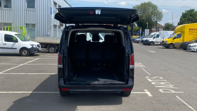 Mercedes-Benz Vito L2 Diesel Rwd 119CDI Select Crew Van 9G-Tronic - Image 12